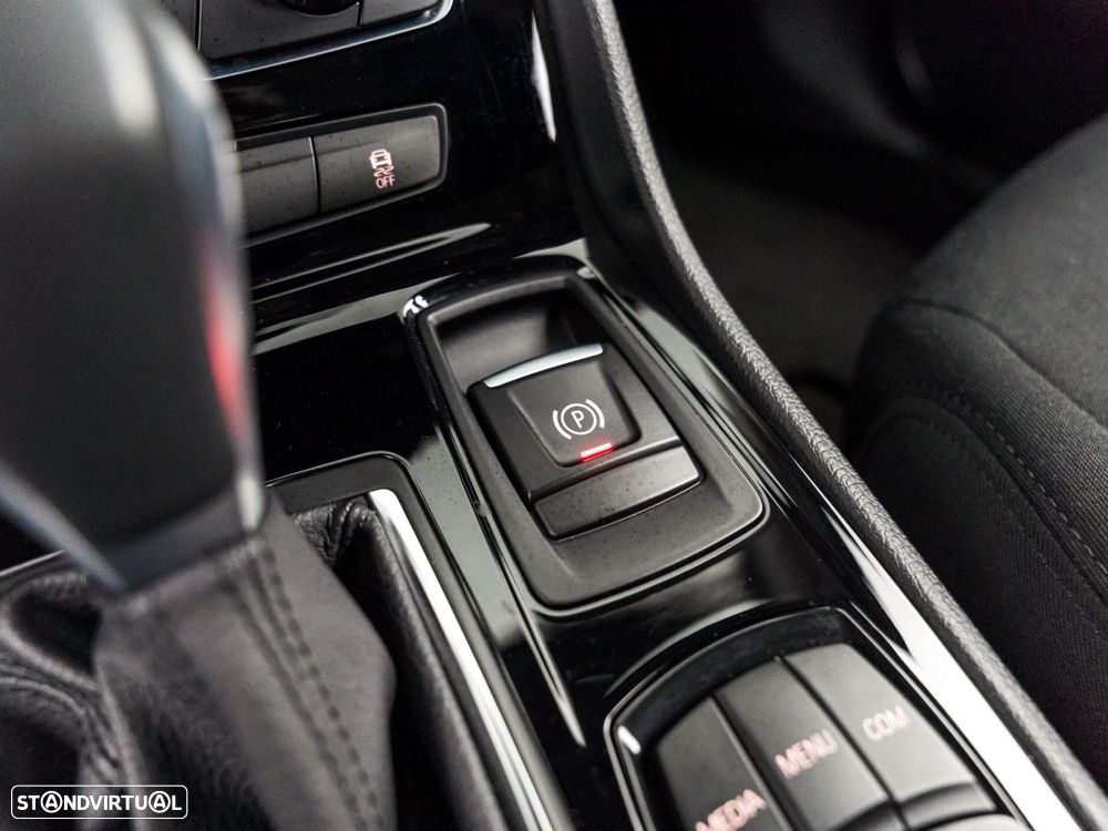 BMW 225xe Active Tourer Advantage - 23