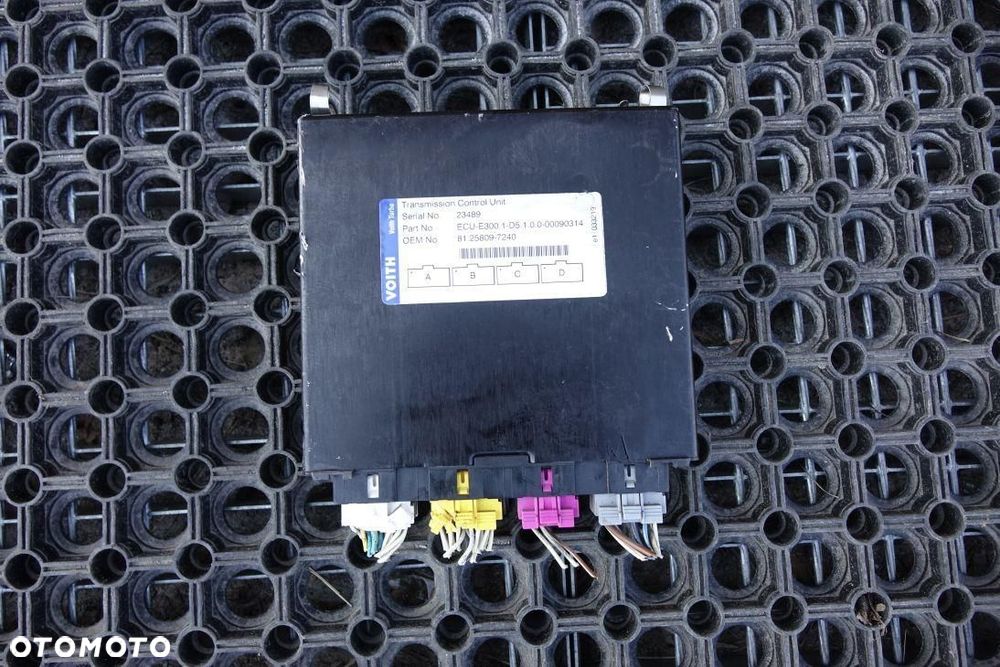 STEROWNIK SKRZYNI BIEGÓW VOITH SOLARIS ECU-E300.1- D5 - 1
