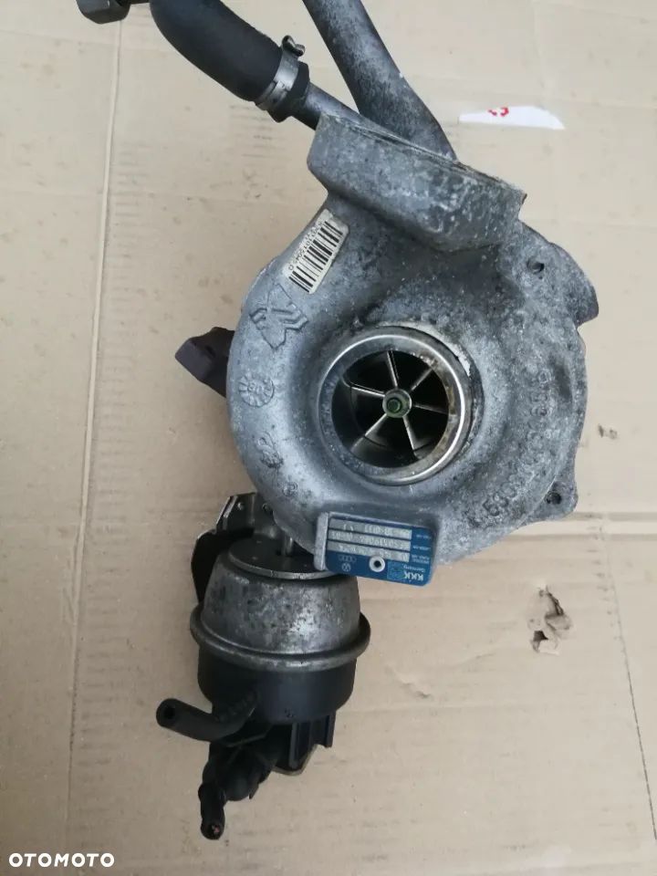 Turbosprężarka turbina Audi A4 B8 A5 2.0TDI 03L145702H CAG - 1