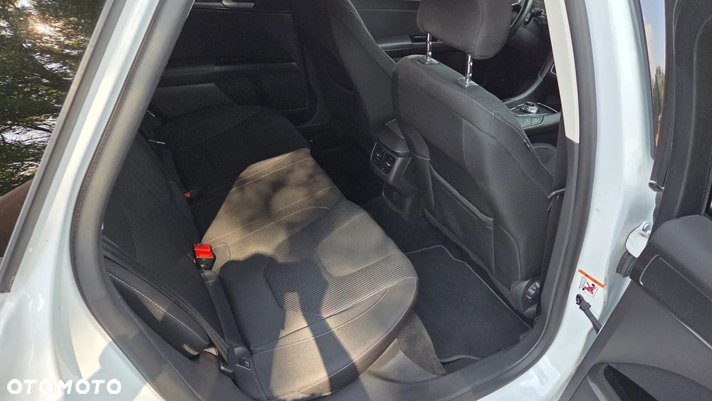 Ford Mondeo 2.0 EcoBlue Titanium - 11