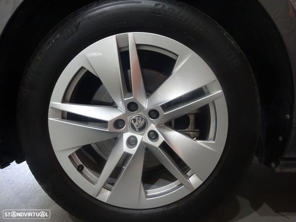 Skoda Enyaq iV 60 - 31