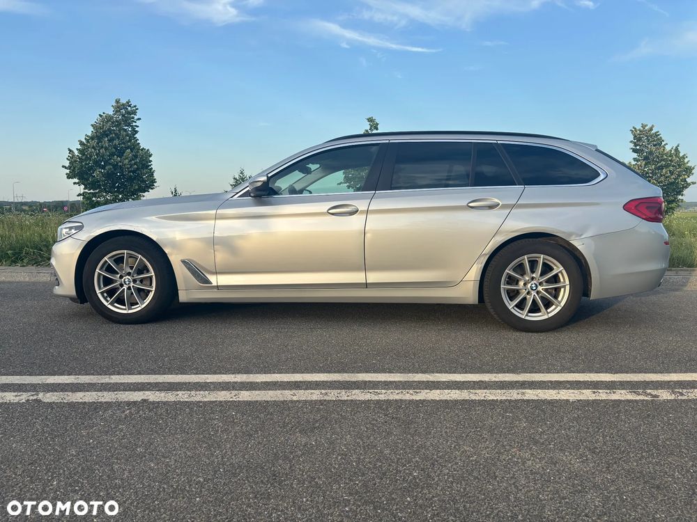 BMW Seria 5 530d xDrive - 9