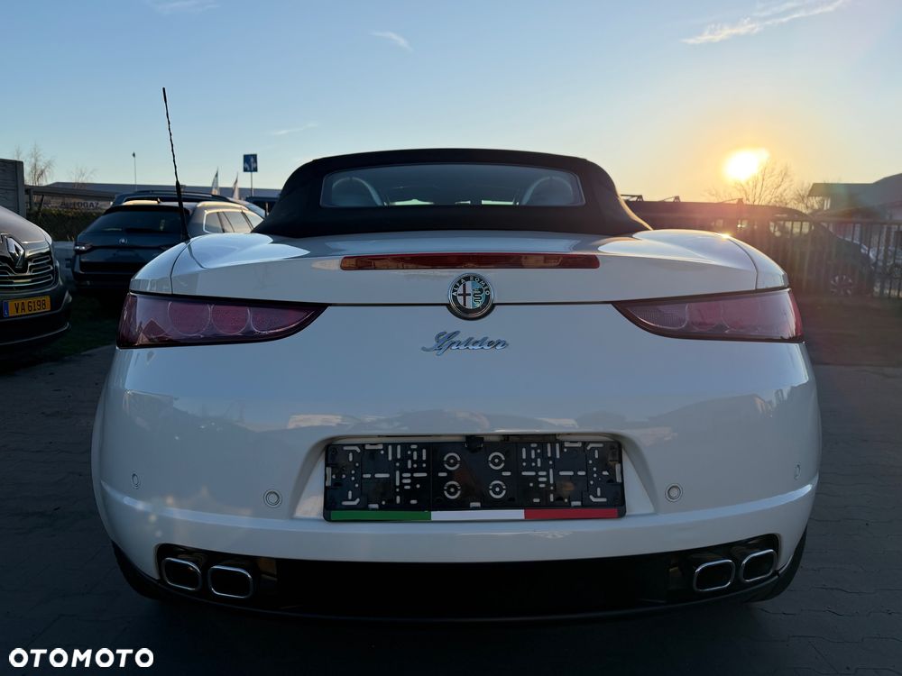 Alfa Romeo Spider 2.0 JTDM 16V DPF Italia Independent - 2