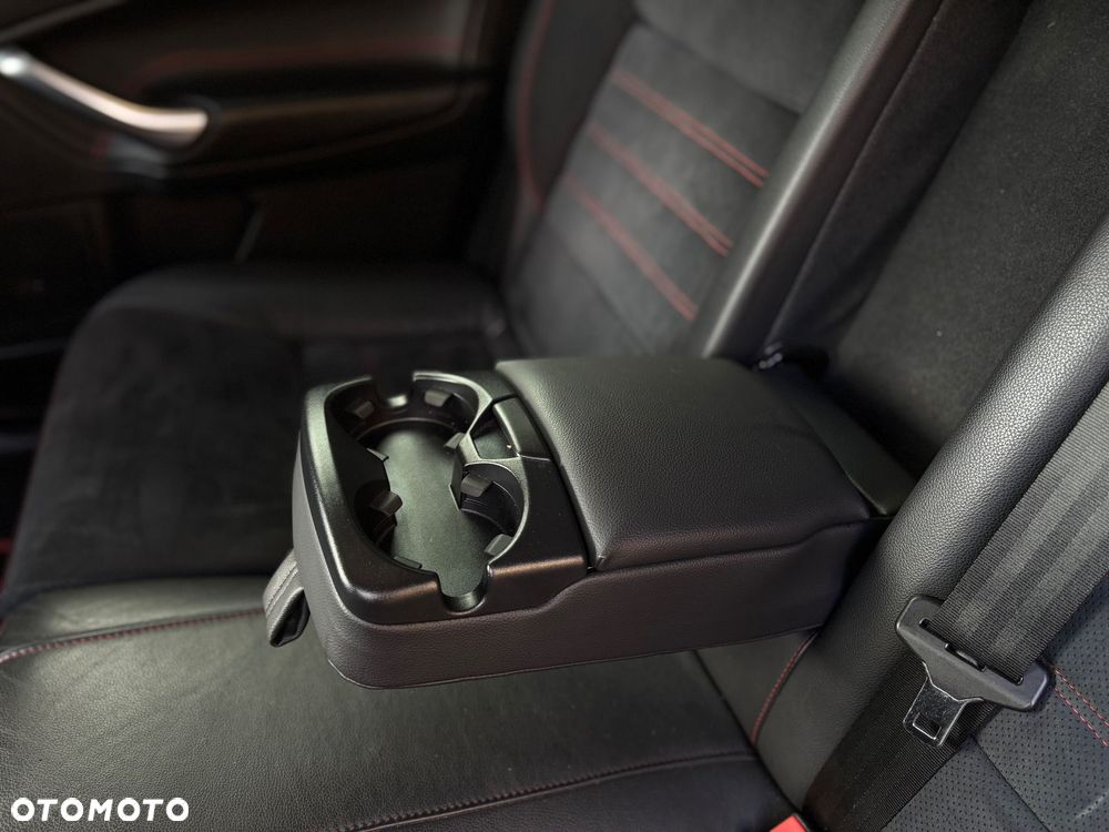 Ford Mondeo 2.0 EcoBoost Titanium S - 29