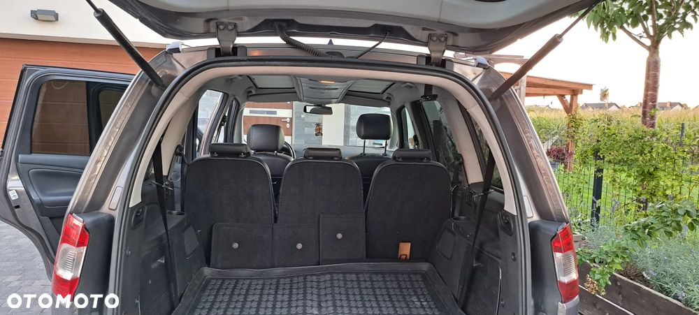 Ford Galaxy 1.6 T Titanium - 19