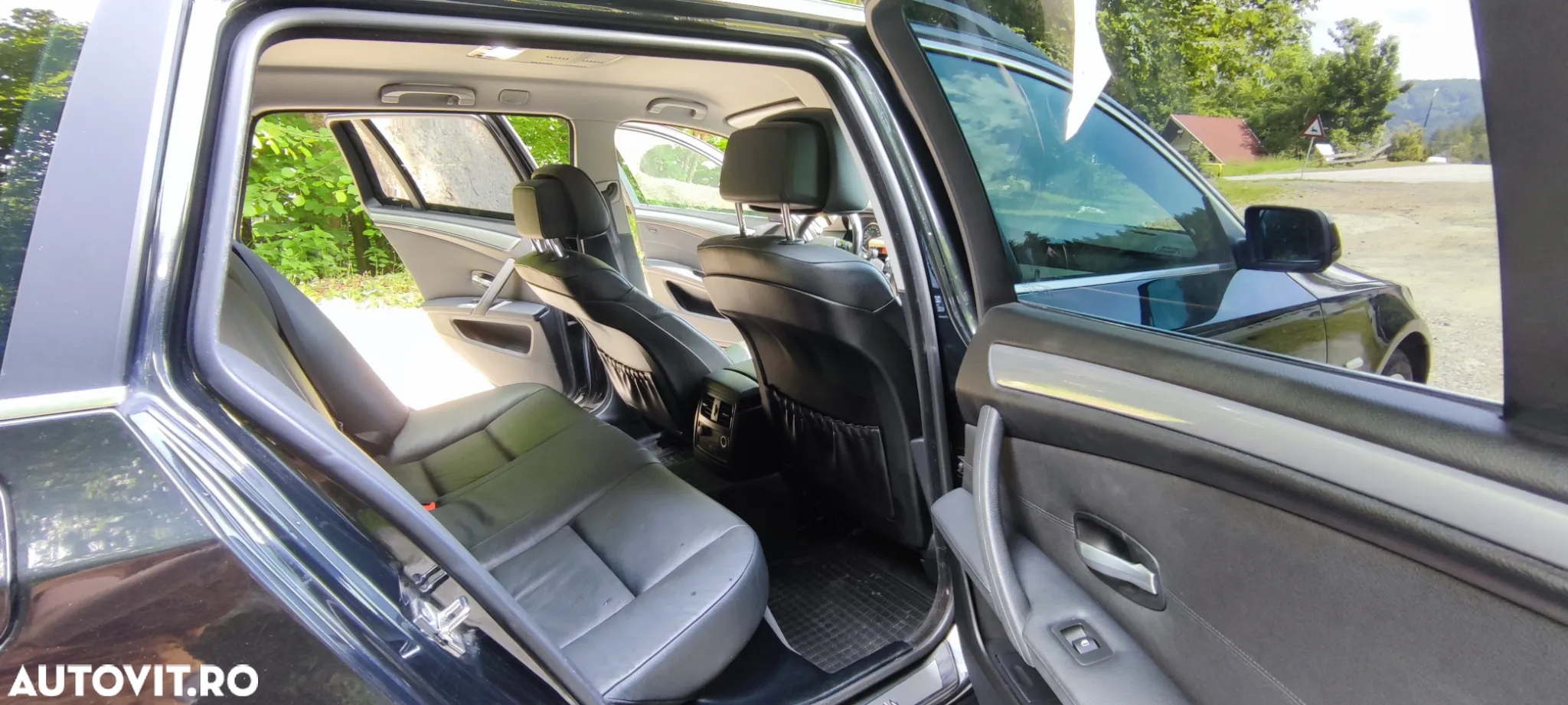 BMW Seria 5 520d Touring Aut. Special Edition - 14