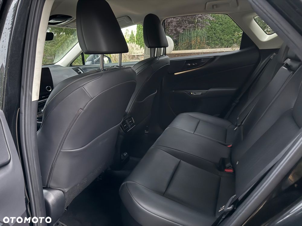 Lexus NX 350h Prestige AWD - 26