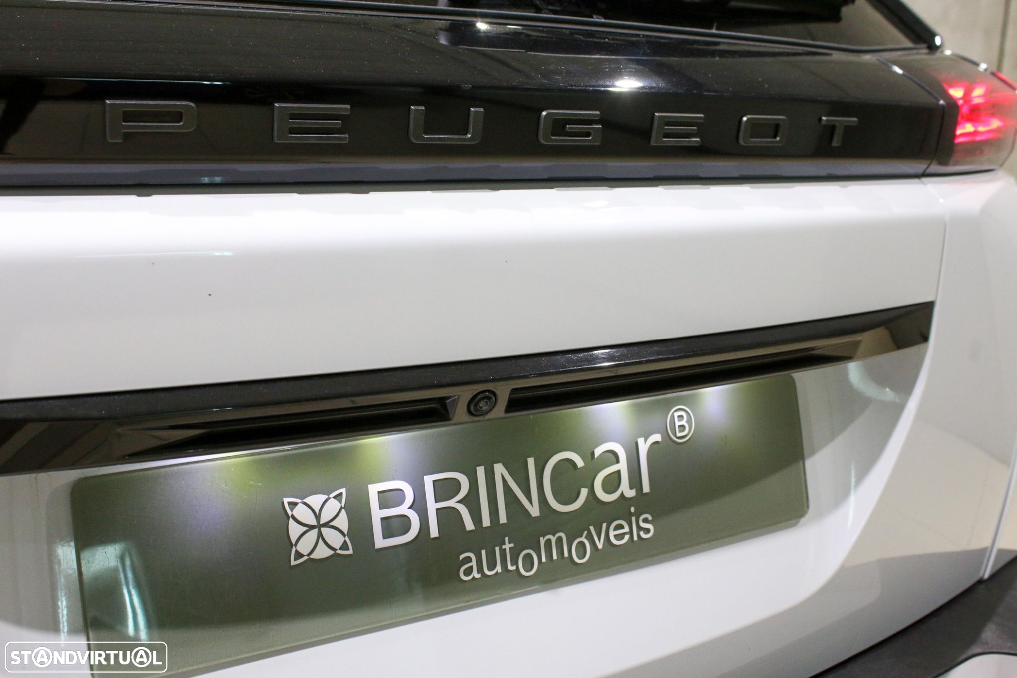 Peugeot 2008 1.2 PureTech Allure - 18