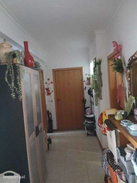 Vende-se T3 no Fogueteiro - Grande imagem: 2/7