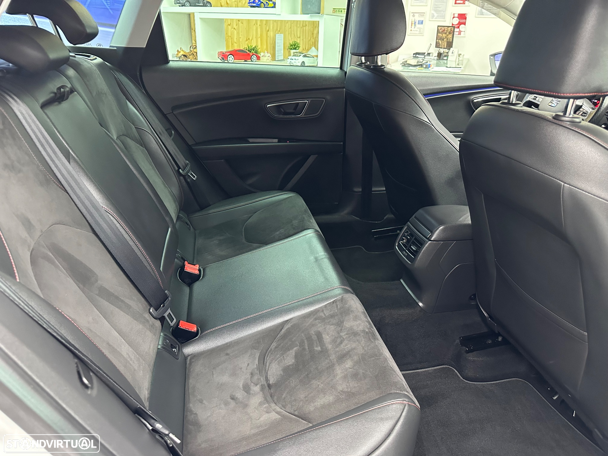 SEAT Leon ST 2.0 TDI FR - 47