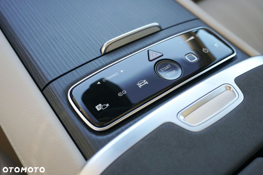 Mercedes-Benz EQS - 21