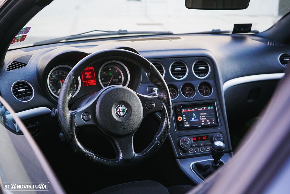 Alfa Romeo Brera 2.0 JTDM - 8