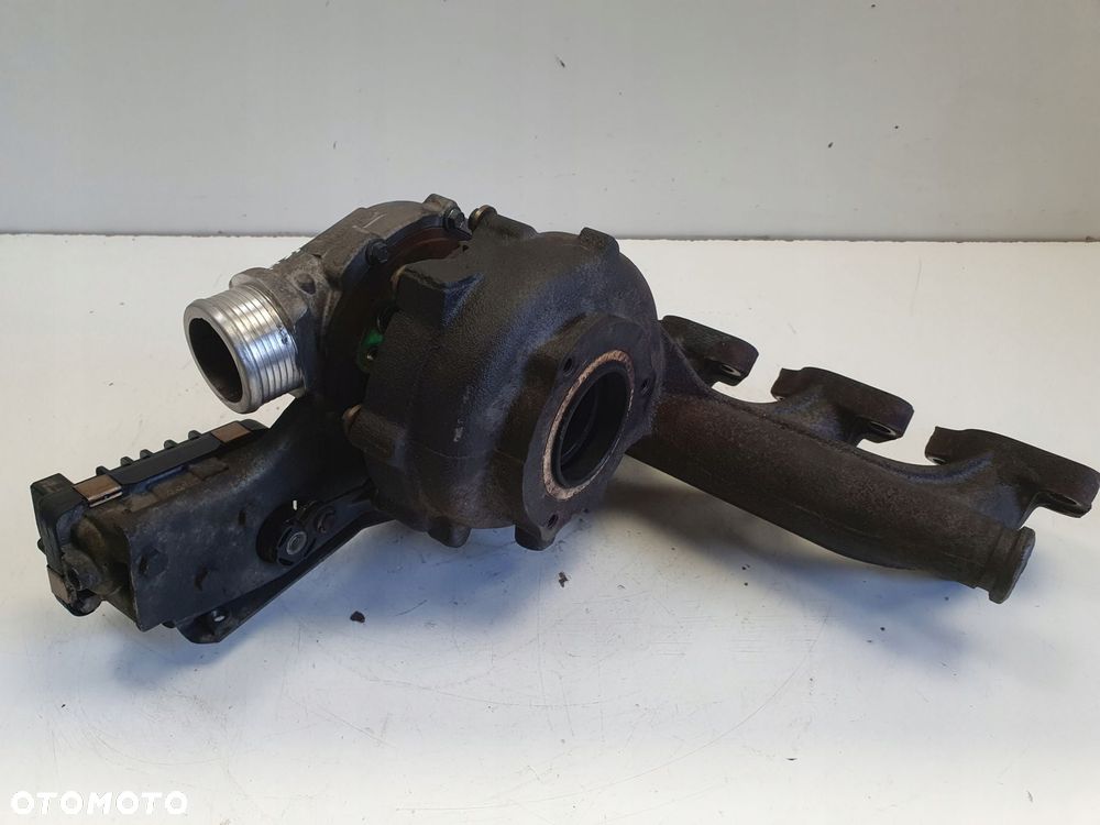TURBOSPRĘŻARKA Volvo S80 II V70 III 2.4 D5 _ turbo 31219697 - 4