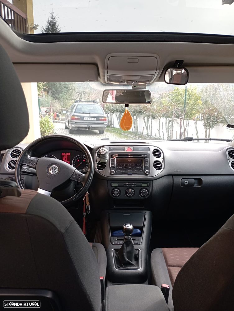 VW Tiguan 1.4 TSI Track 4Motion - 9