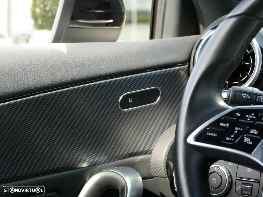 Mercedes-Benz A 250 e Progressive - 32