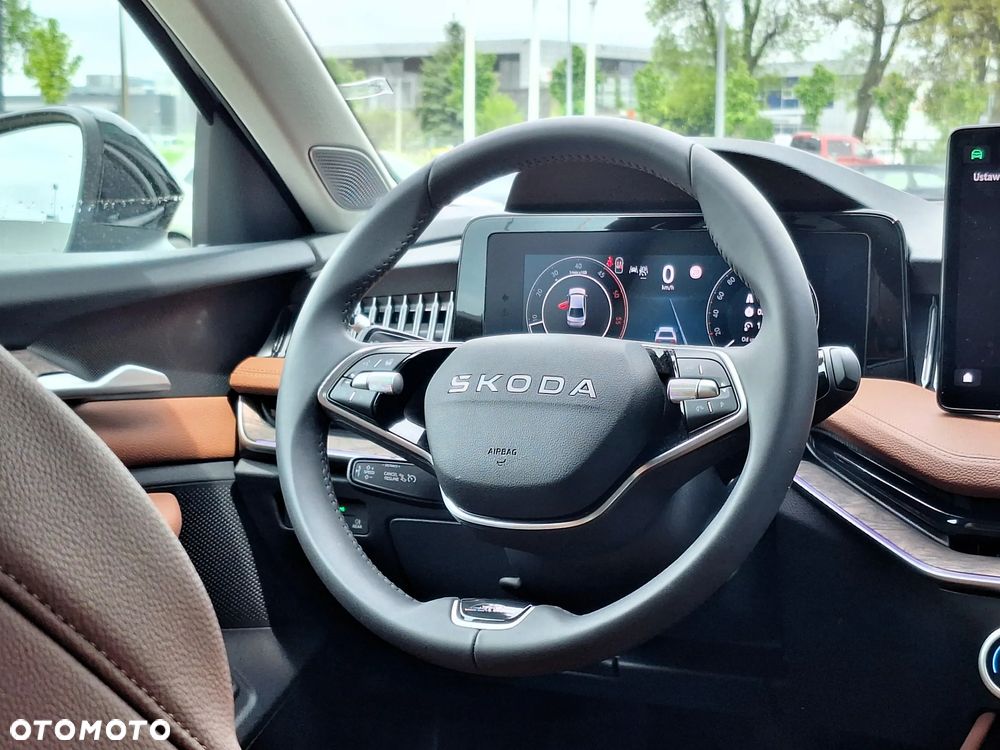 Skoda Superb 2.0 TDI SCR 4x4 L&K DSG - 24