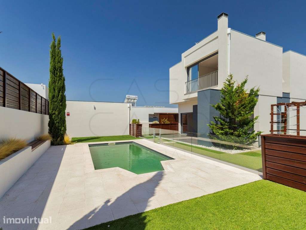 Moradia T3 com Piscina nos Jardins de Santiago - Setúbal - Grande imagem: 2/33