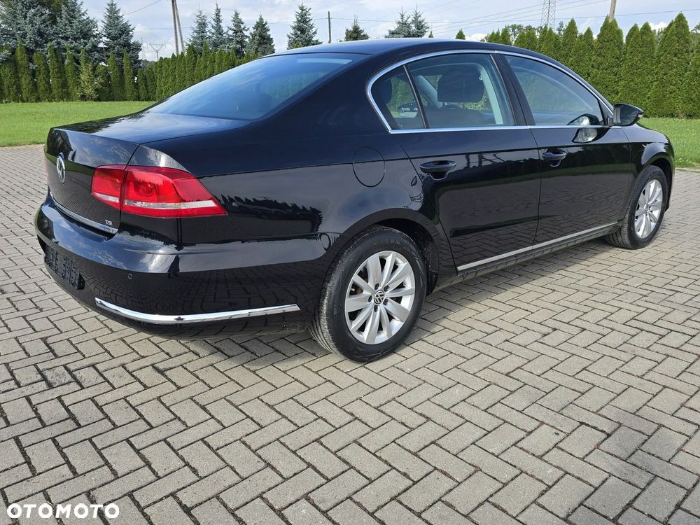 Volkswagen Passat - 9