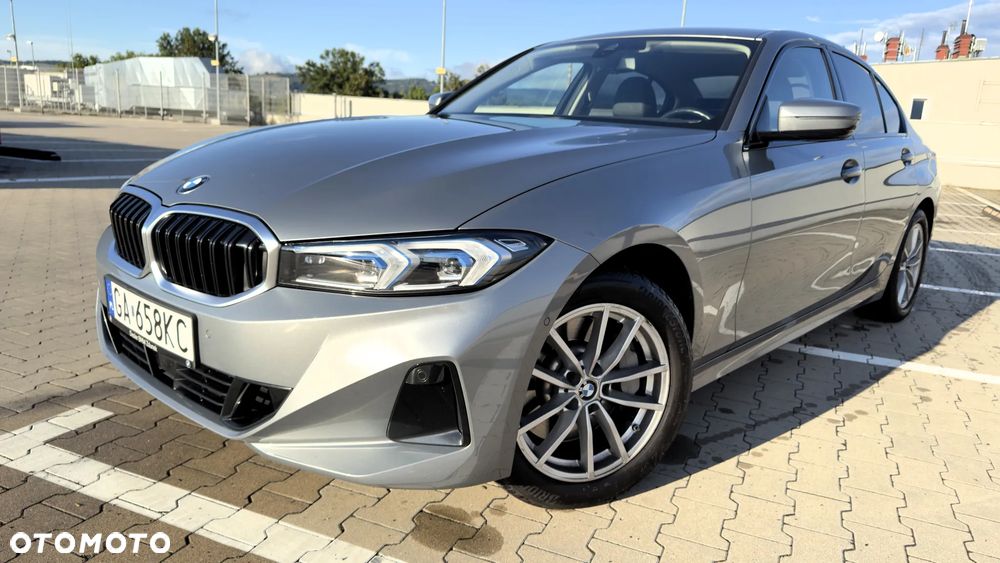 BMW 3 Series 2022 photo 5