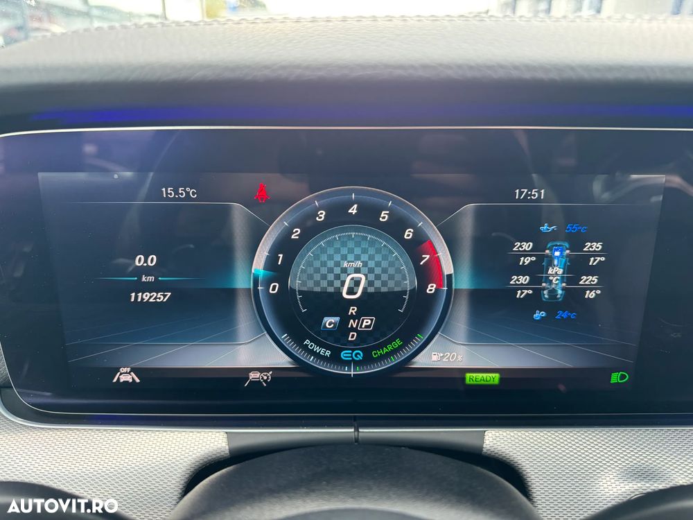 Mercedes-Benz E 53 AMG 4Matic T-Modell AMG Speedshift 9G-TCT - 33