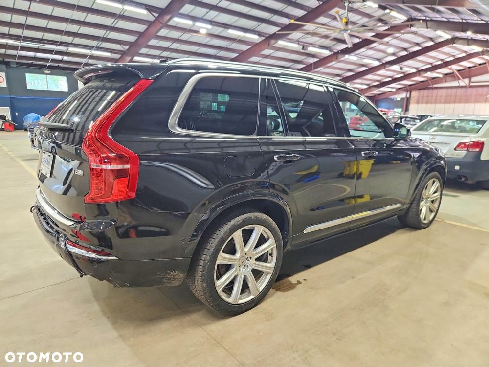 Volvo XC 90 - 4