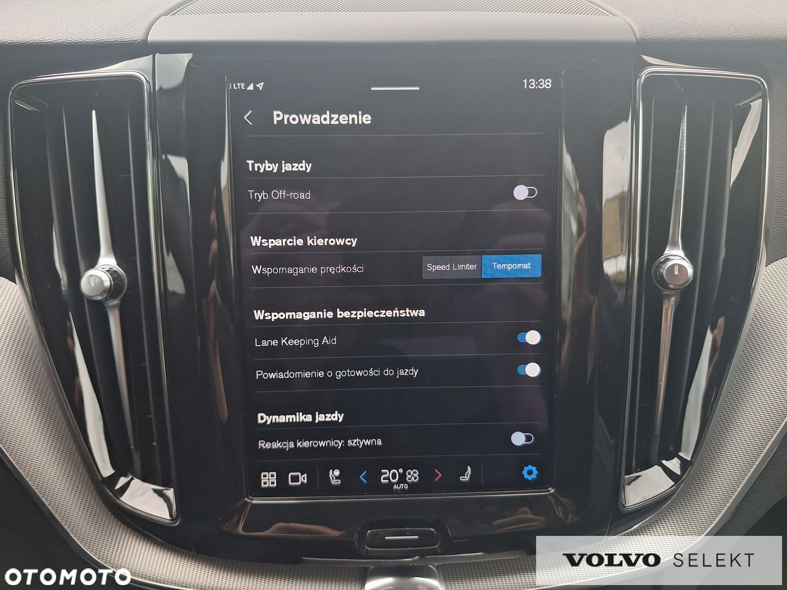 Volvo XC 60 - 24