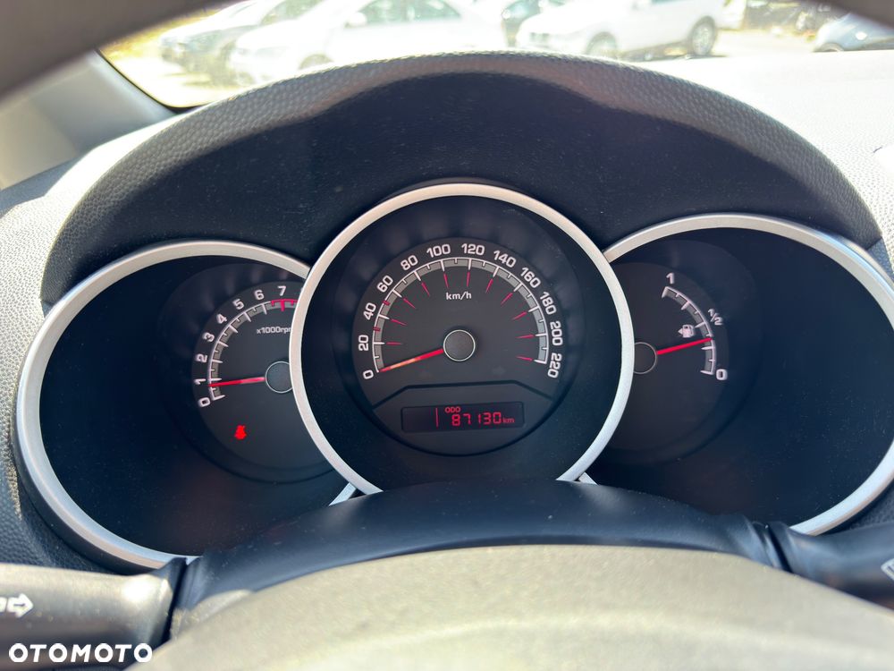 Kia Venga 1.4 M - 19