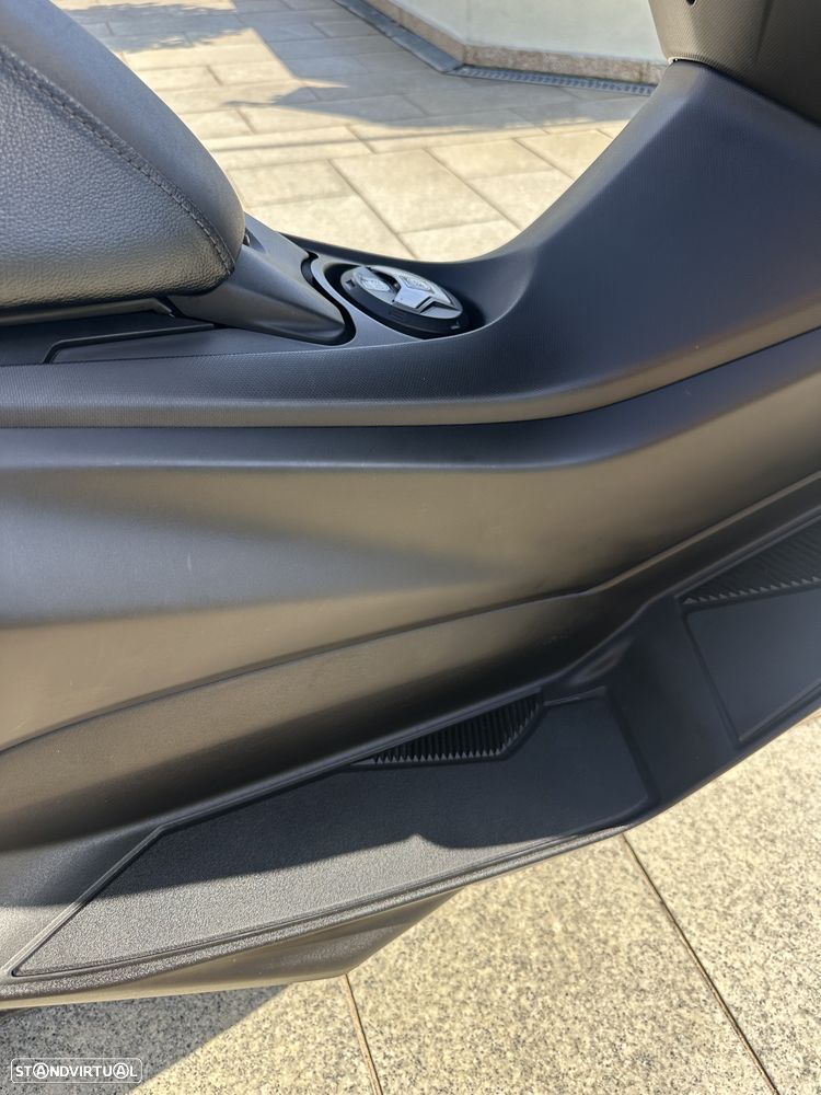 Yamaha NMAX 125 com Pack Urban - 31