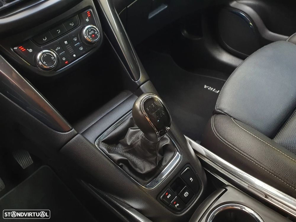 Opel Zafira 1.6 CDTi Executive - 26