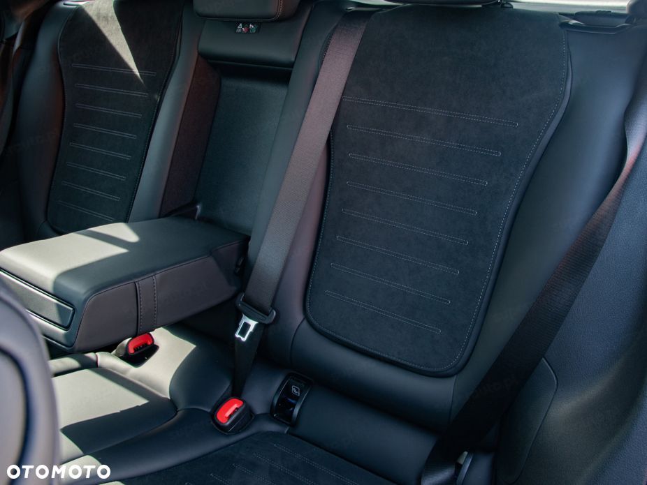 Mercedes-Benz GLC - 14