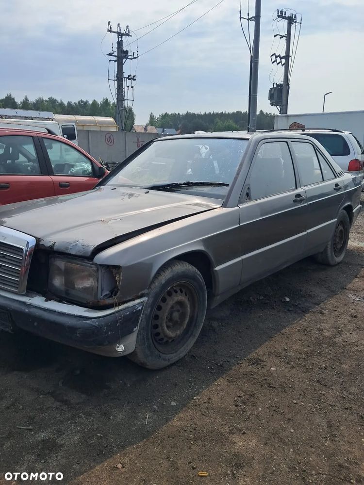 DAWCA CZĘŚCI MERCEDES 190 W201 2.0 8V KOD LAK: 172 - 2