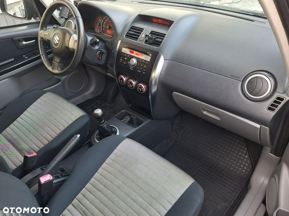 Suzuki SX4 - 13