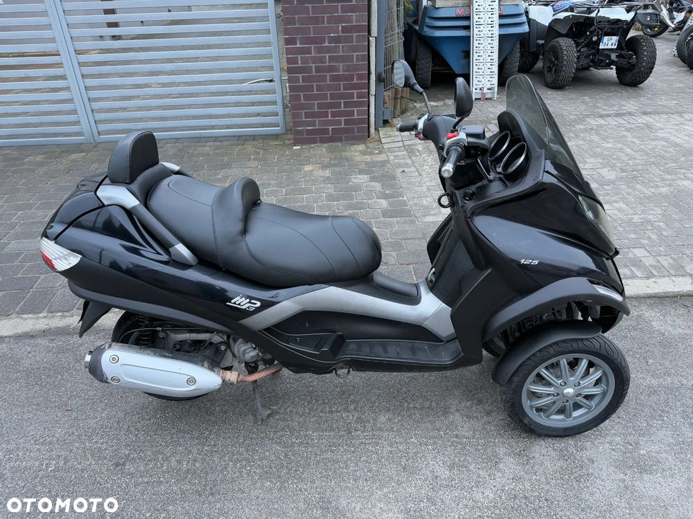 Piaggio MP-3 - 3