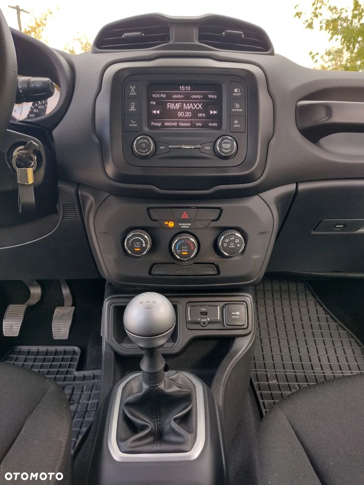 Jeep Renegade 1.6 E-TorQ Sport FWD - 22
