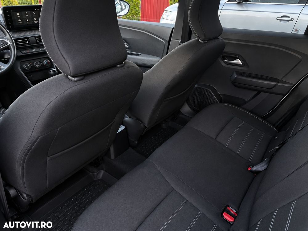 Dacia Logan TCe 90 MT6 Prestige - 8