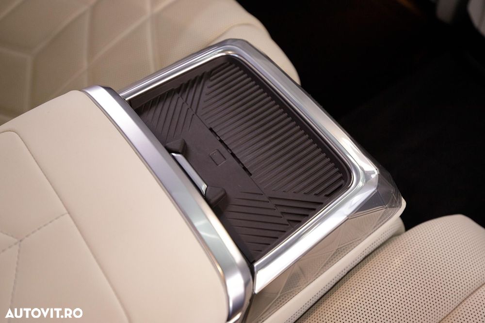 BMW Seria 7 - 16