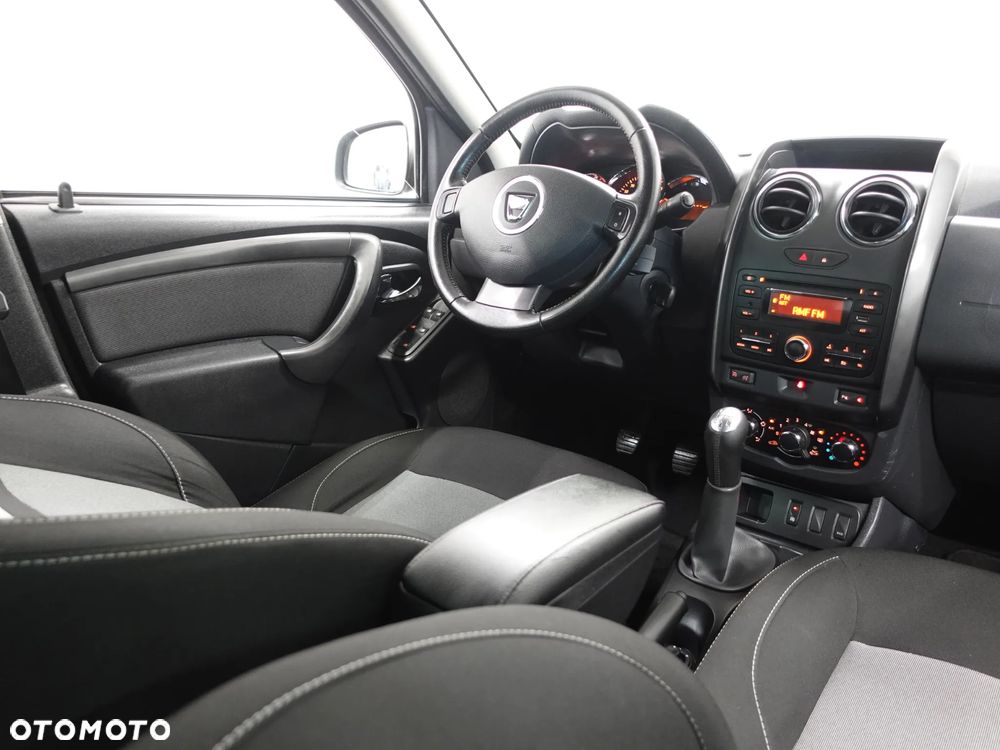 Dacia Duster SCe 115 4x2 Laureate - 31