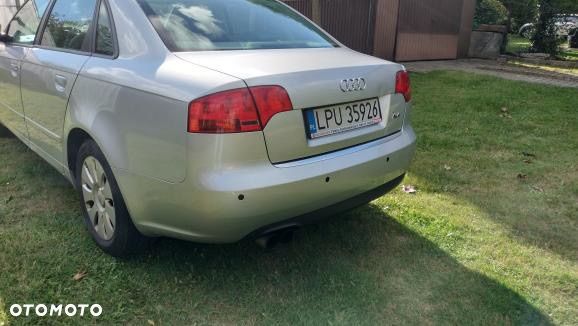 Audi A4 Limousine - 3