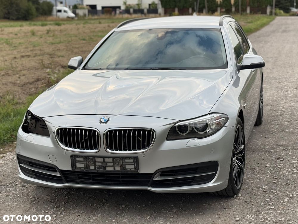 BMW Seria 5 518d - 29
