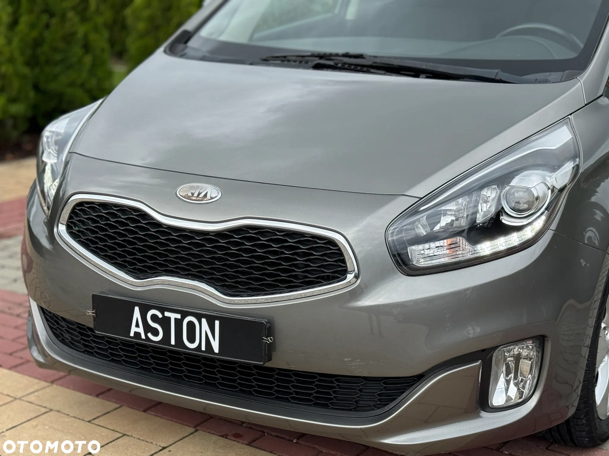 Kia Carens 1.7 CRDi M - 13