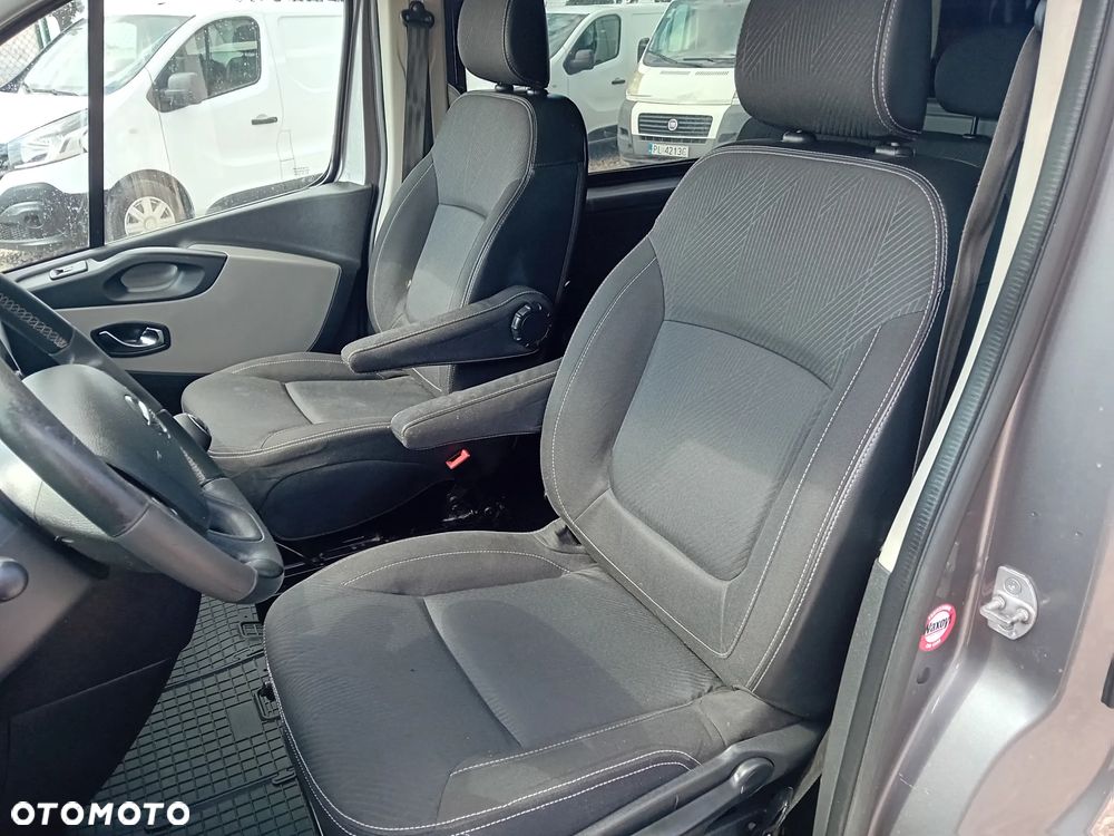 Renault trafic - 18