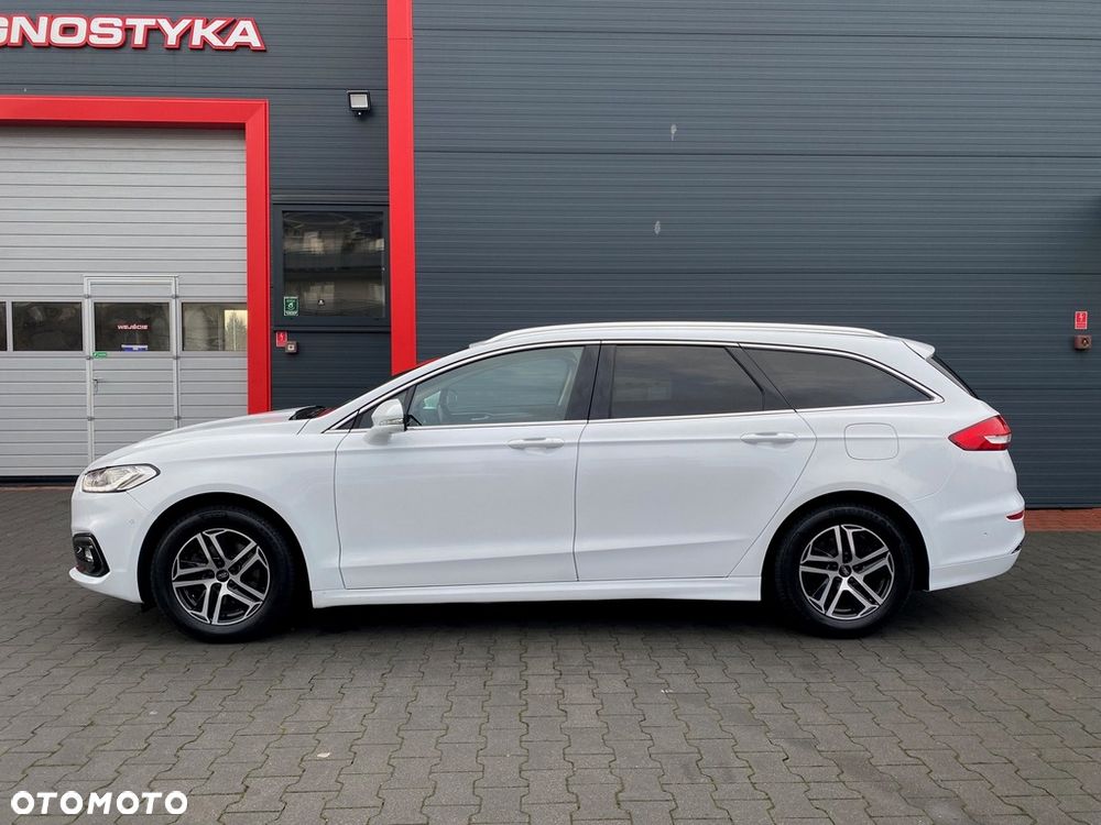 Ford Mondeo 2.0 Hybrid Titanium - 2