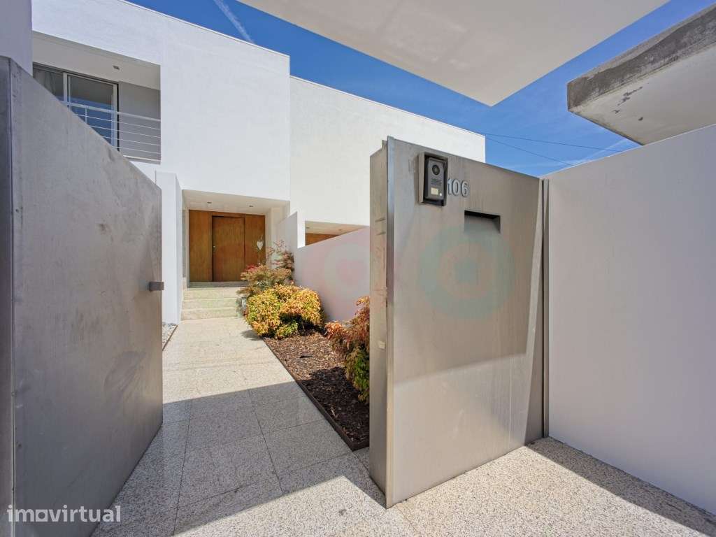 Moradia T3 em Vale S. Cosme- Piscina e jardim privativo - Grande imagem: 4/60