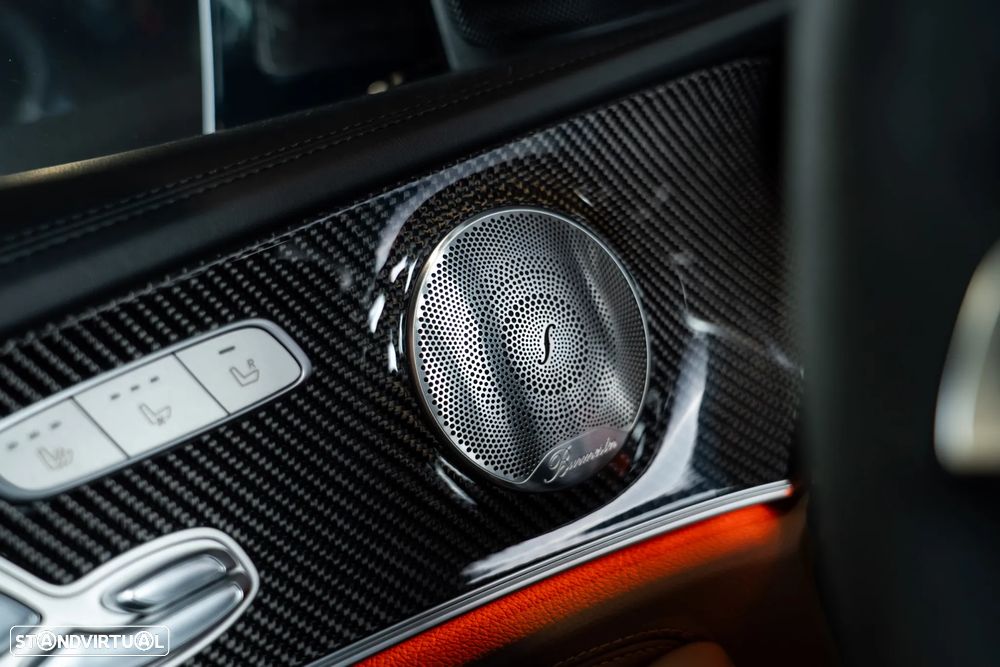 Mercedes-Benz E 63 AMG S 4Matic+ 9G-TRONIC - 32