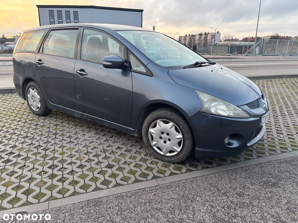 Mitsubishi Grandis 2.0 DID Intense - 1