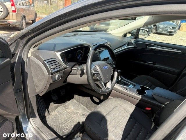 Ford Mondeo - 7