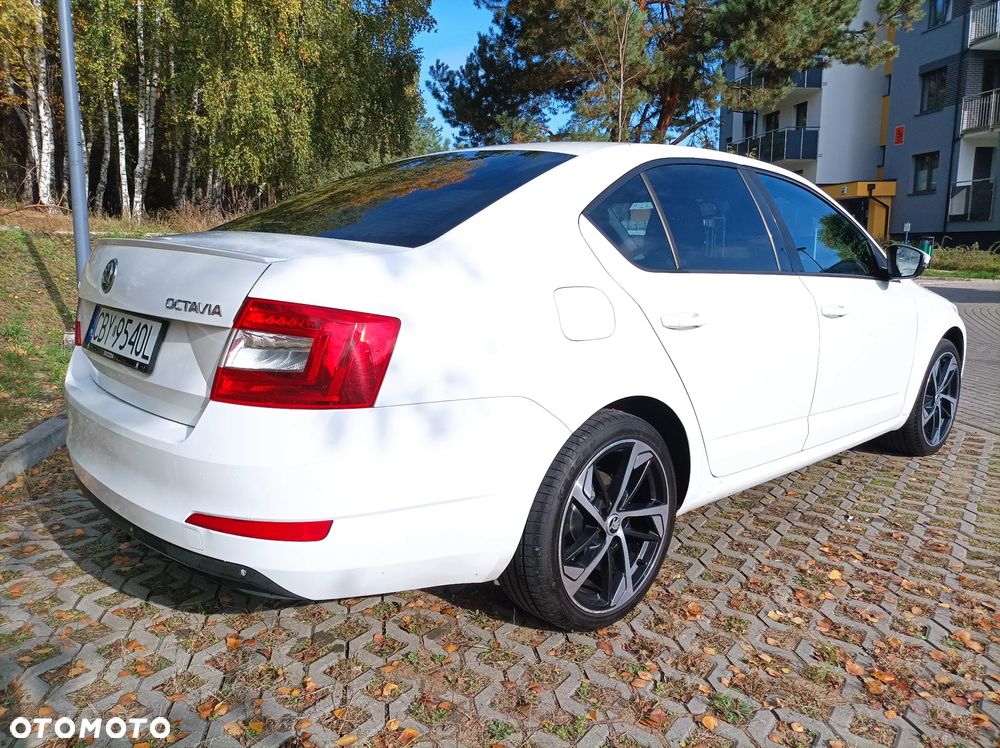 Skoda Octavia 1.8 TSI Ambition DSG - 2