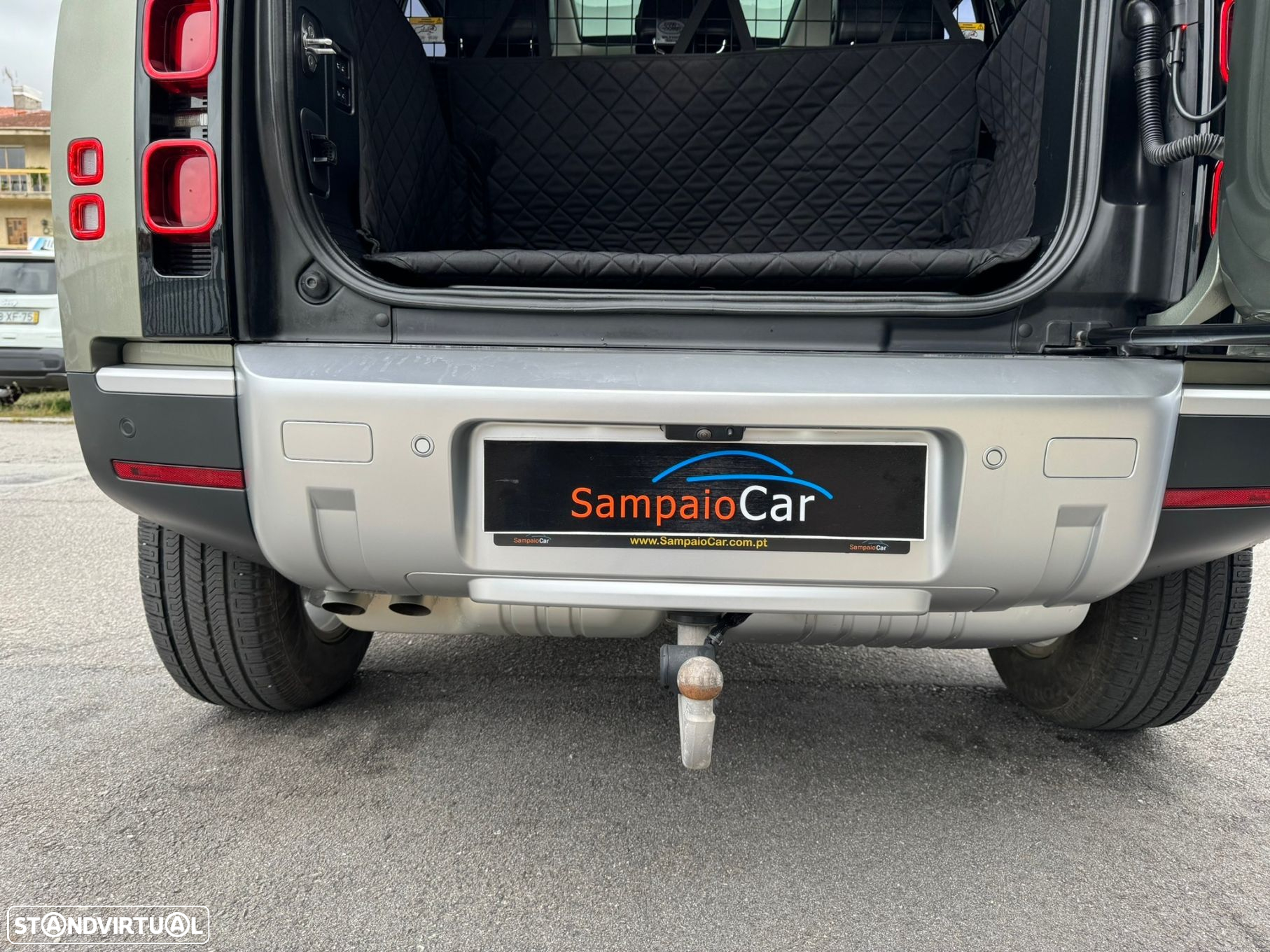 Land Rover Defender 2.0 D 110 AWD S - 16