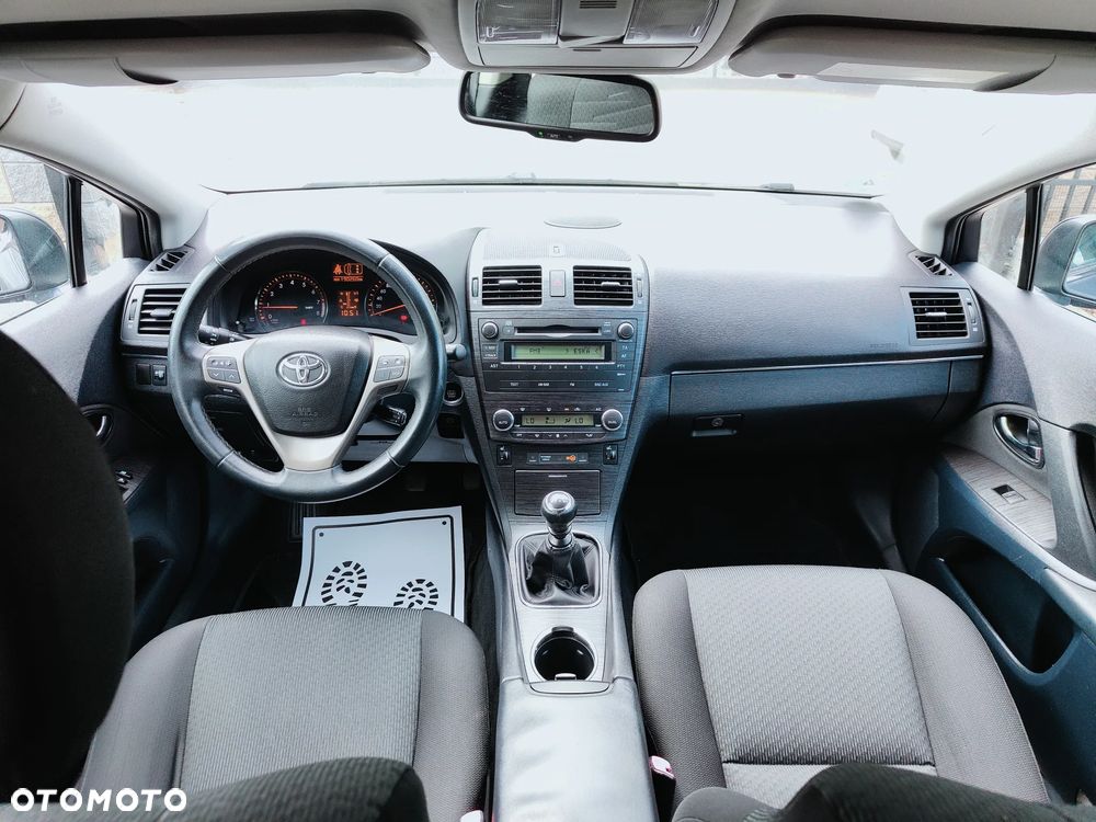 Toyota Avensis 2.0 Sol EU5 - 7