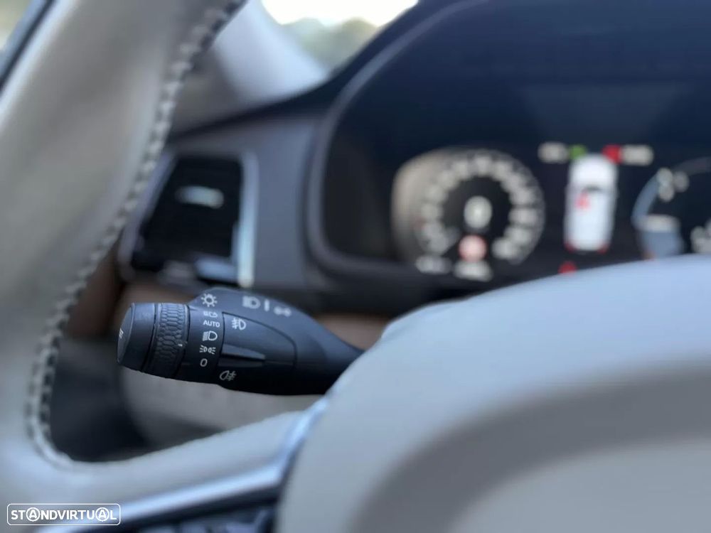 Volvo XC 90 2.0 T8 PHEV Inscription Expression AWD - 24